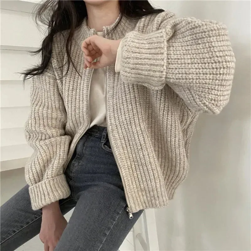 Aiertu Autumn Women's Knitted Jacket New Korean Chic Casual Sweater Coat Solid Color Zipper Thick O Neck Cardigans Women