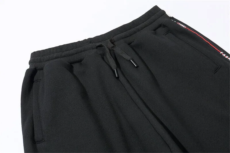 Best joggers for men 2022 APEQ Techwear black joggers