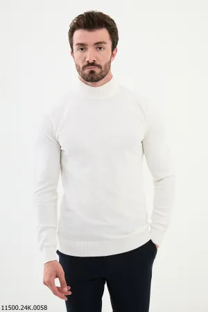 HolloMen White Textured Turtleneck Sweater.