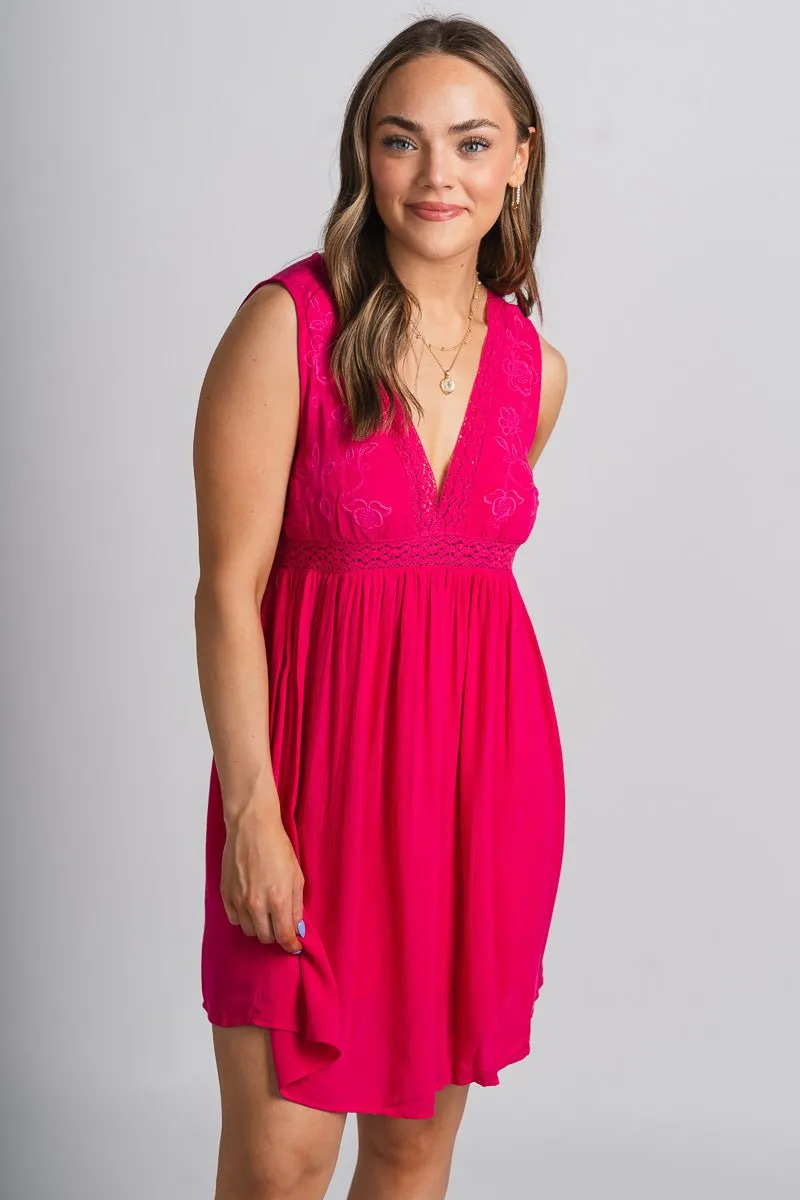 Lace mini dress fuchsia