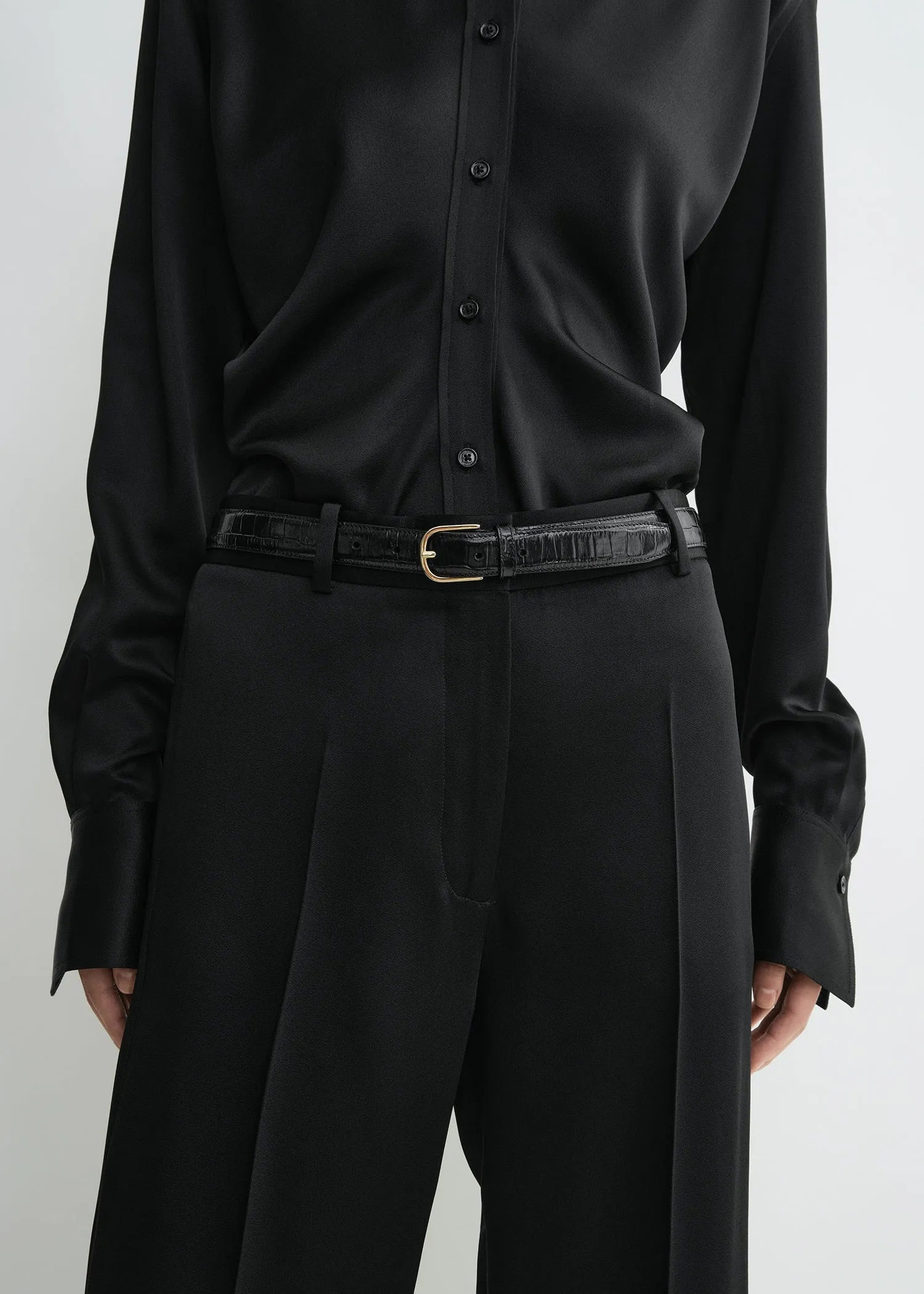 Slim croco-embossed trouser belt black