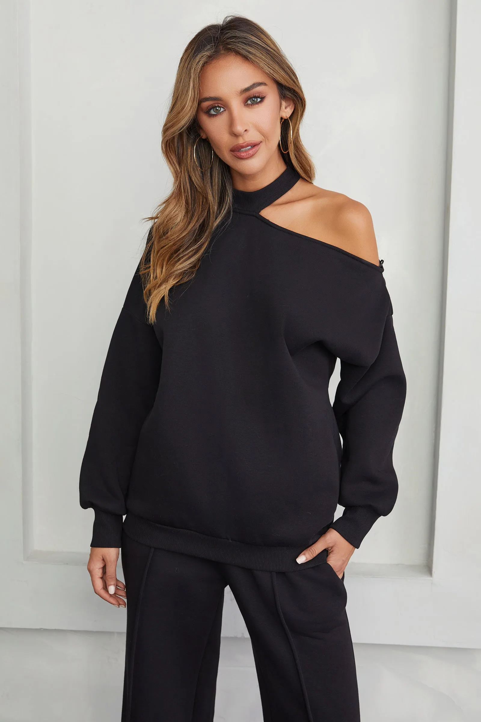The Cozy Fleece Cutout Sweatshirt